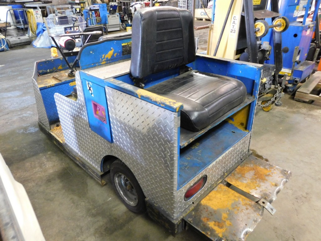 TaylorDunn Electric Warehouse Cart/Tugger