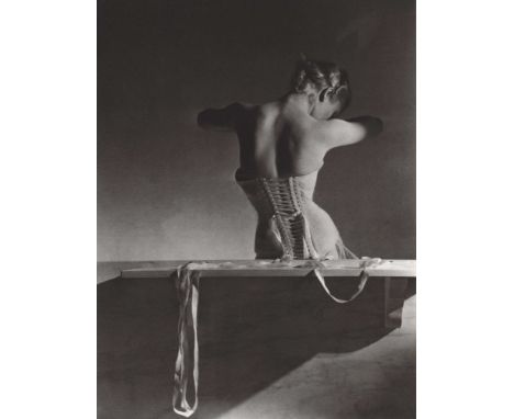 Horst P. Horst (German/American, 1906 - 1999). "Mainbocher Corset, Paris". Original photogravure. 1939. Printed later. Stampe
