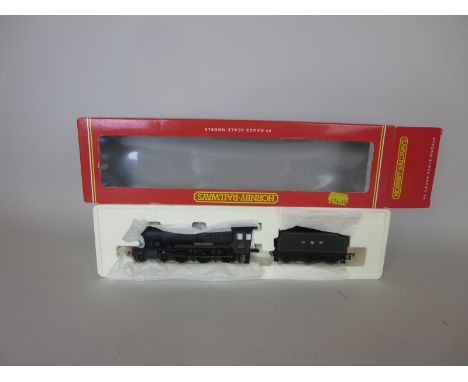 A boxed  00  gauge GWR 4-6-0  County of Worcester  locomotive
