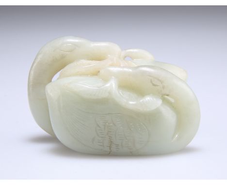 A CHINESE PALE CELADON JADE CARVING OF SWANS. 7cm wide