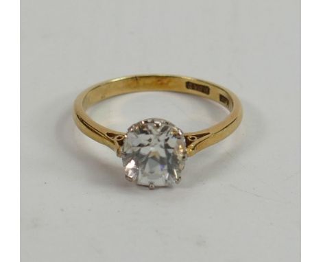 18ct gold ring set large white stone: Ring size P, weight 2.9g. 