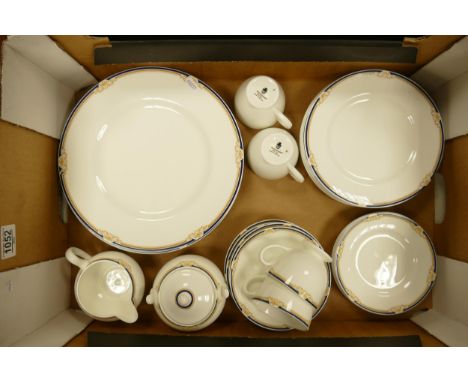 Wedgwood Cavendish patterned Tea &amp; dinner ware to include: dinner plates, salad plates, cups &amp; saucers, side plates e