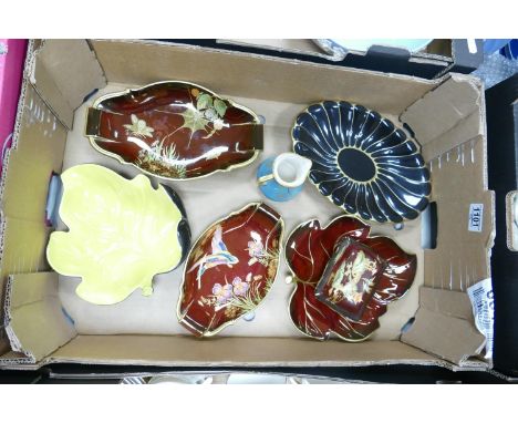 A collection of Carltonware Gilt decorated platters &amp; jug: 
