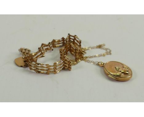 9ct gold gate bracelet and pendant with chain: Bracelet badly dented and distorted, gross weight 6.4g 