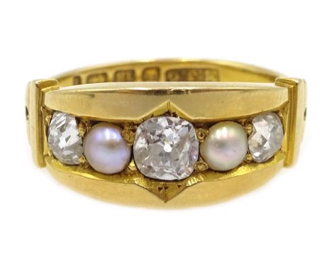 18ct gold diamond and pearl ring by Michael Joseph Goldsmith, Birmingham 1883 Condition Report 5.4gmsize OClick here for furt