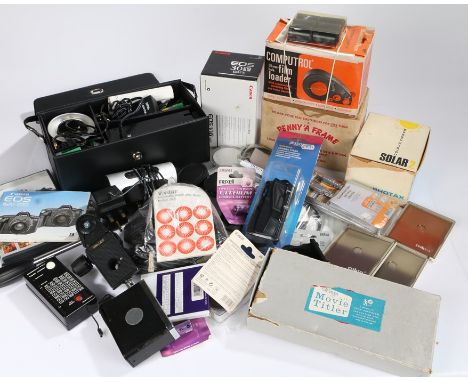 Camera accessories, to include an 8mm Movie Titler, Vivitar flash, Solar 2 Colour viewer, Sunpak GX8R ring light, Watson 66 C