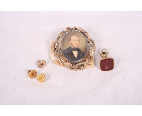 A double sided portrait miniature of William Hutton in gilt metal brooch mount, two 9ct gold dress studs, an 18ct gold dress 