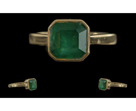 Ladies 14ct Gold Single Stone Natural Emerald Set Ring, Marked 585 to Interior of Shank, The Step-cut Square Shaped Zambian N