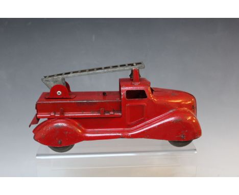 A VINTAGE METAL FIRE ENGINE, L 23 cm