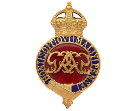 Grenadier Guards GVIR Officer’s pagri badge circa 1936-39.A fine and rare rich gilt die-cast example. Crowned Garter, pierced