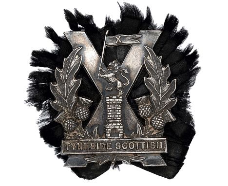 Tyneside Scottish Officer’s 1915 hallmarked silver Officer’s glengarry badge.A very fine and scarce third pattern by JRG&amp;