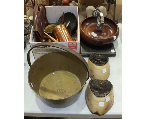 A brass jam pan, 28cm diameter, a hardwood nut bowl with central metal nutcracker in the form of a ship's wheel, 28cm diamete