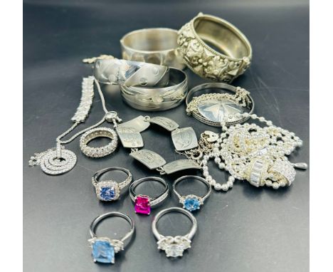 A selection of silver jewellery to include bangles, fashion rings etc