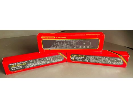 Three Boxed OO Gauge Locomotives by Hornby to include: R.050 4-6-2 Class  8P locomotive and Tender 'Princess Victoria, 2-10-0