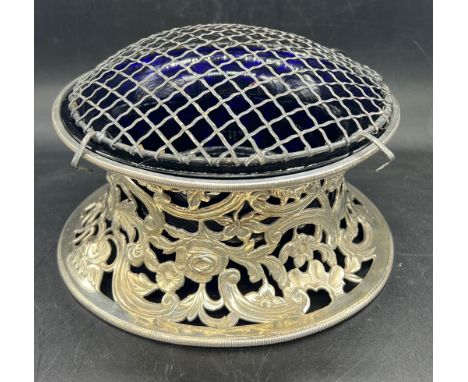 An ornate silver rose bowl of pierced design with country scene depicted by Daniel & John Wellby hallmarked for London 1896. 