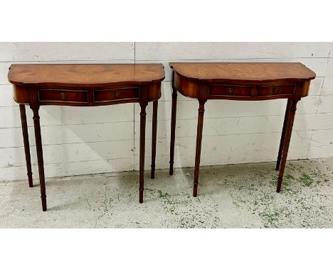 A pair of reproduction console tables with drawers to front (H74cm W82cm D34cm)