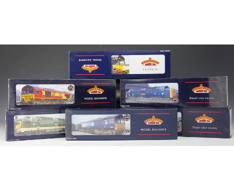 Eight Bachmann OO gauge engins, comprising, 32-730 Class 66 diesel 66200 Commitee EWS; 32-752 Class 57/0 diesel 57602 First G