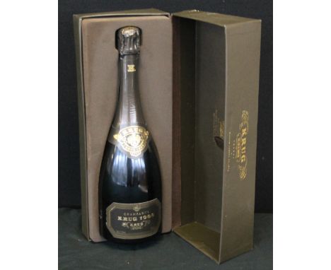 MOET & CHANDON CHAMPAGNE BRUT IMPERIAL W/DIA SUIT GOLD 750ML