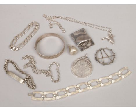 A tray of silver jewellery etc including a Maria Thaler pendant, pear pendant and bangle etc, 190.5 grams&nbsp;