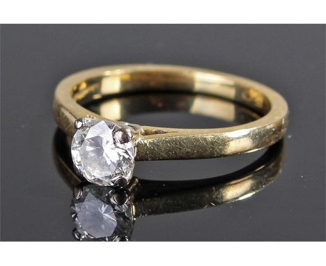 18 carat gold diamond set ring, the white gold set approximately 0.50 carat diamond, clarity SI, colour K/L, ring size K