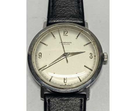 A vintage JW Benson men's wrist watch in GWO