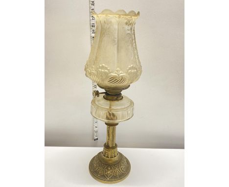 A Victorian brass based Hinks Duplex oil lamp with reservoir and etched shade (damage to shade) h56cm, shipping unavailable