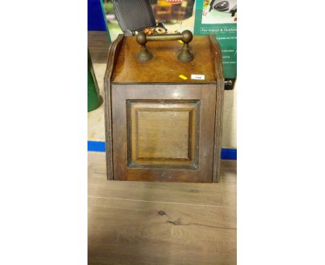 VINTAGE OAK COAL SCUTTLE