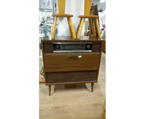 VINTAGE GRUNDIG MUSIC CENTRE (SOLD AS SEEN )