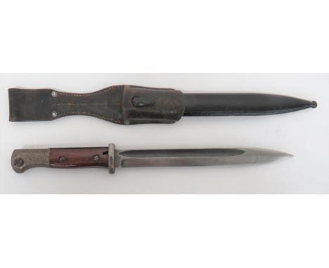 WW2 Polish Made K98 Mauser Bayonet 9 3/4 inch, single edged blade with fuller. &nbsp;Forte stamped "20K" and "S/174G". &nbsp;