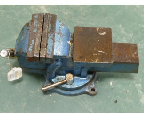 Small bench vice