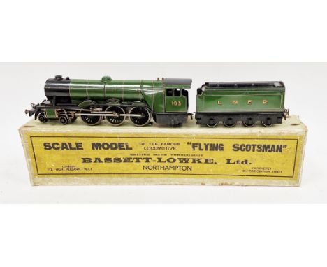 Boxed Bassett-Lowke 0 gauge scale model of 'Flying Scotsman' no. 103 with LNER tender, D.C. electric 5304/0,&nbsp;&nbsp;Condi