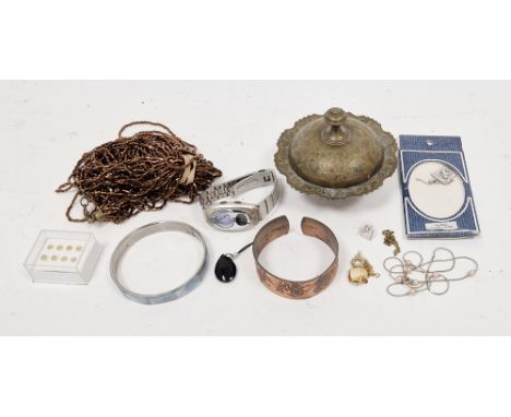 Broken 9ct gold chain&nbsp;and a selection of costume jewellery&nbsp;including beads, bangles, necklace&nbsp;