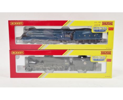 Two boxed Hornby 00 gauge model railway engines being R3395TTS 'Mallard' LNER class A4 '4468' with sound and R3396TTS early B