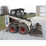 Bobcat 753 skid loader