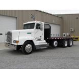 1993 Freightliner FLD120 semi truck