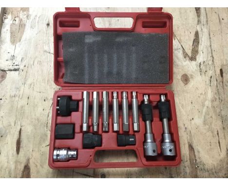 Alternator pulley removal tools, cased