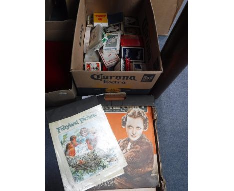 A COLLECTION OF VINTAGE 1930S 'PICTUREGOER' MAGAZINES a large collection of playing cards and similar items