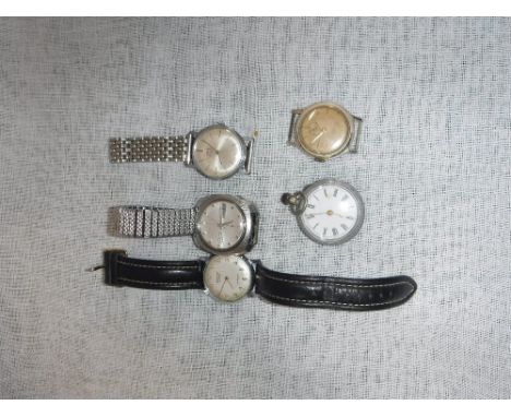A COLLECTION OF GENTLEMAN'S VINTAGE WRISTWATCHES and a pocket watch