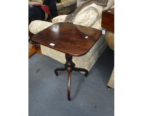 A GEORGE III MAHOGANY TRIPOD TABLE, 29" high x 20" wide