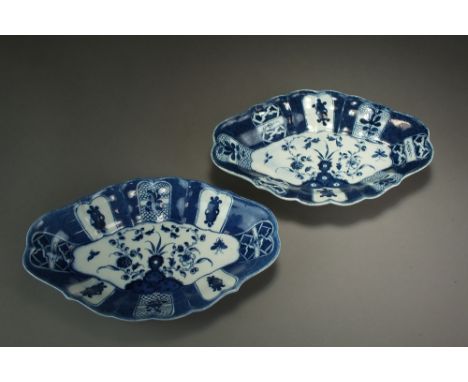A pair of Caughley dessert centre dishes, circa 1780-82, painted with the Holed or Flamed Rock design, one with impressed Sal