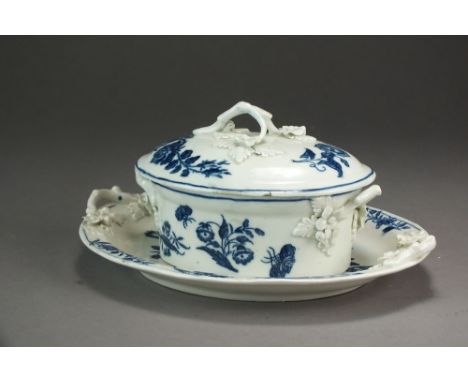 A Caughley butter dish, cover and a stand transfer-printed in the Three Flowers and Butterfly pattern, C mark, stand 20cm wid