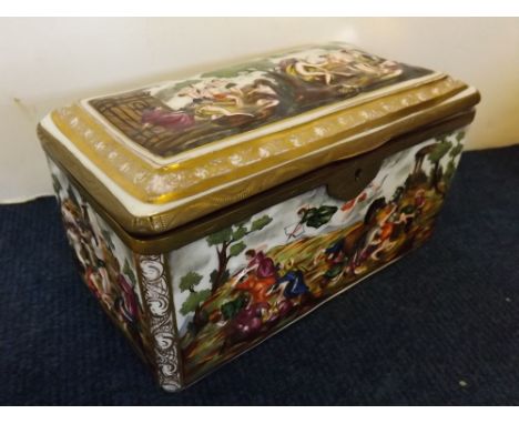 Capo di Monte casket with raised hunting scenes and brass mounts, with a red velvet lined interior, 8ins x 4ins  