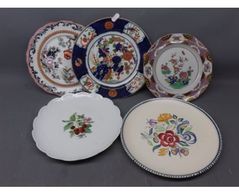 Mixed Lot: five 19th and 20th century plates to include a Meissen fruit printed plate, a further Spode stoneware decorated pl