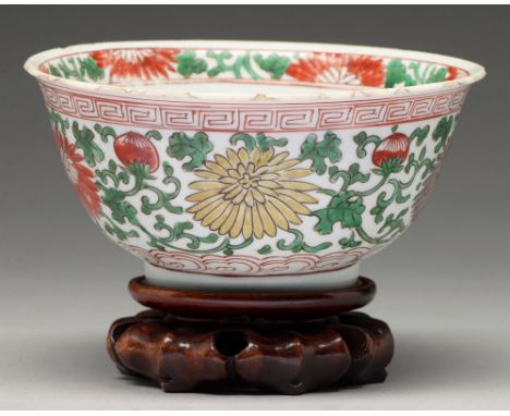 A Chinese famille verte bowl for the South East Asian market, 17th / 18th c, with flared rim, outlined in black and enamelled