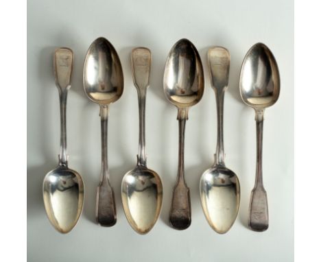 Six fiddle and thread pattern silver tablespoons, crested CONDITION REPORT: Lot 4Length - 22.5cmWeight - 591 gm Overall good,