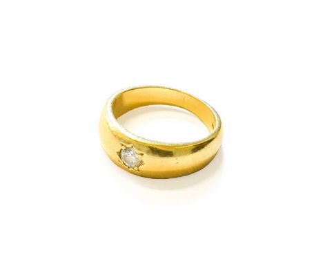 An 18 Carat Gold Diamond Solitaire Ring, finger size RGross weight 9.8 grams.