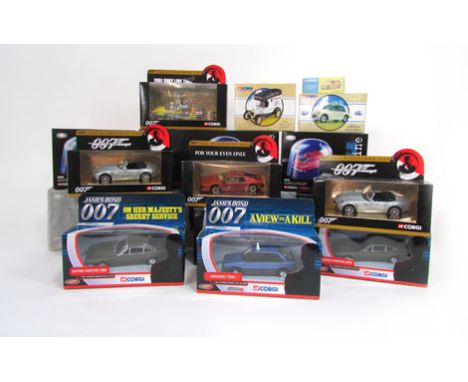 A parcel of modern die cast vehicles, mainly Corgi including vehicles from the 999 series, classic public transport, American