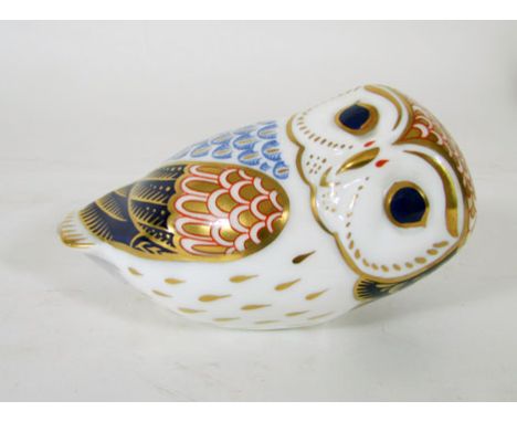 Owl, a Royal Crown Derby paperweight, gold button CONDITION REPORT: Good