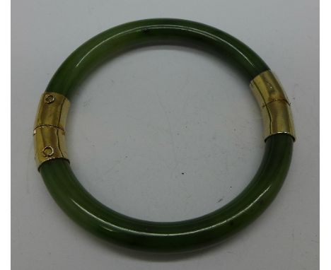 A nephrite jade bangle