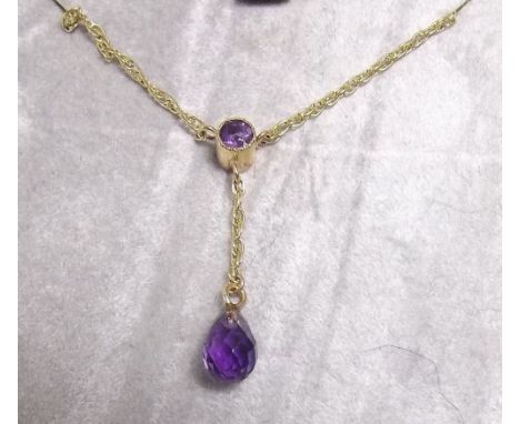 A 9ct gold amethyst pendant necklace 